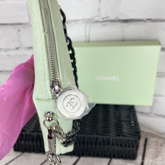 CHANEL seafoam green beauty line cosmetic pouch crossbody or bumbag tote - Picture 7 of 16